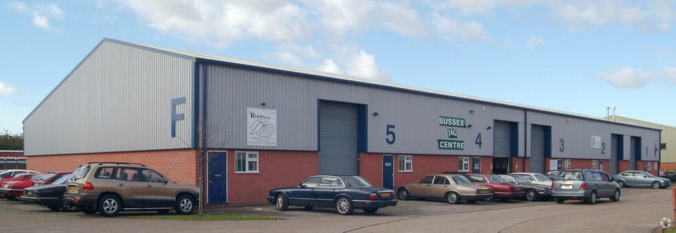 Burndell Rd, Ford to rent - Primary Photo - Image 1 of 4