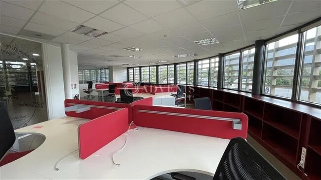 Location Bureaux 145 m²