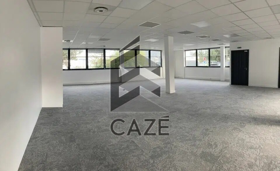 Office in Pessac to rent - Interior Photo - Image 2 of 8