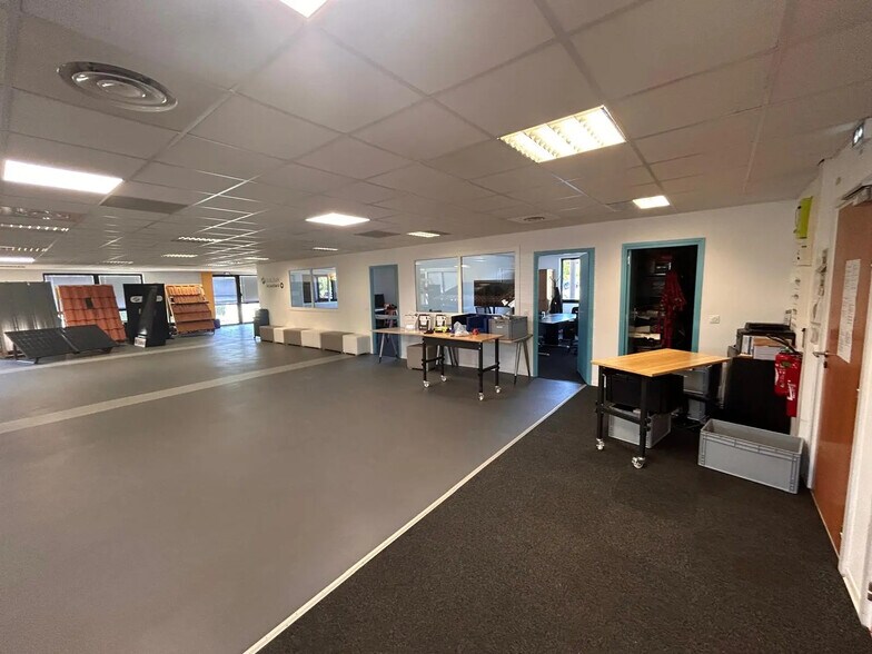 Office in Marseille for sale - Interior Photo - Image 3 of 7