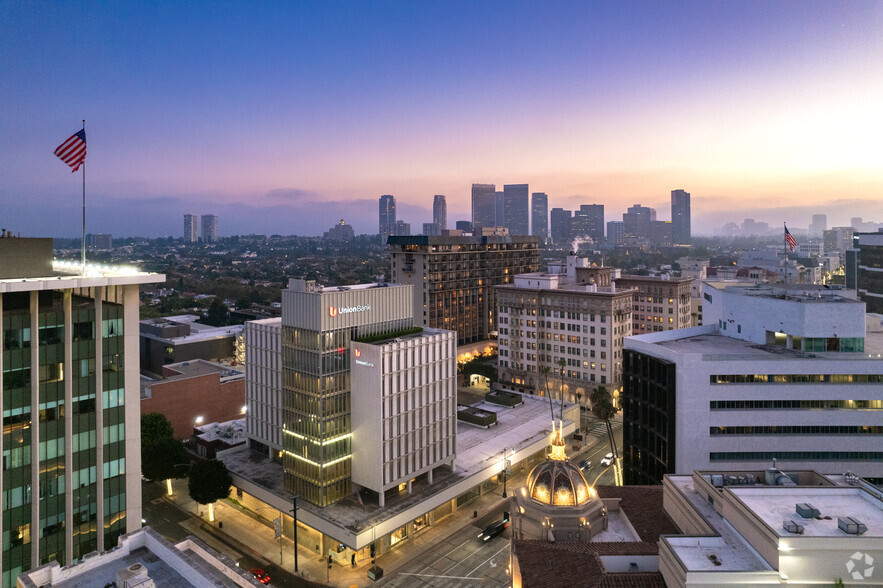 9460-9470 Wilshire Blvd, Beverly Hills, CA for rent - Aerial - Image 3 of 5