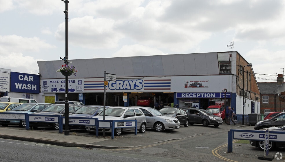 160-168 Uxbridge Rd, London for sale - Primary Photo - Image 1 of 4