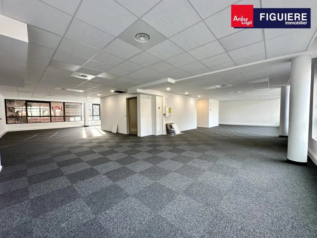 11 Avenue Des Belges, Aix-en-Provence to rent Interior Photo- Image 1 of 8