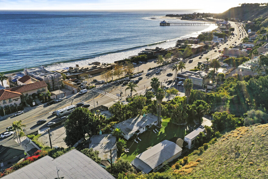 22669 Pacific Coast Hwy, Malibu, CA for sale - Building Photo - Image 1 of 1