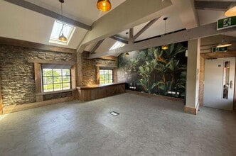 Platform, Former Railway Station Building, Cardiff to rent Interior Photo- Image 1 of 6