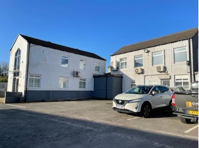 19 Carlisle Rd, Pudsey for sale Primary Photo- Image 1 of 1