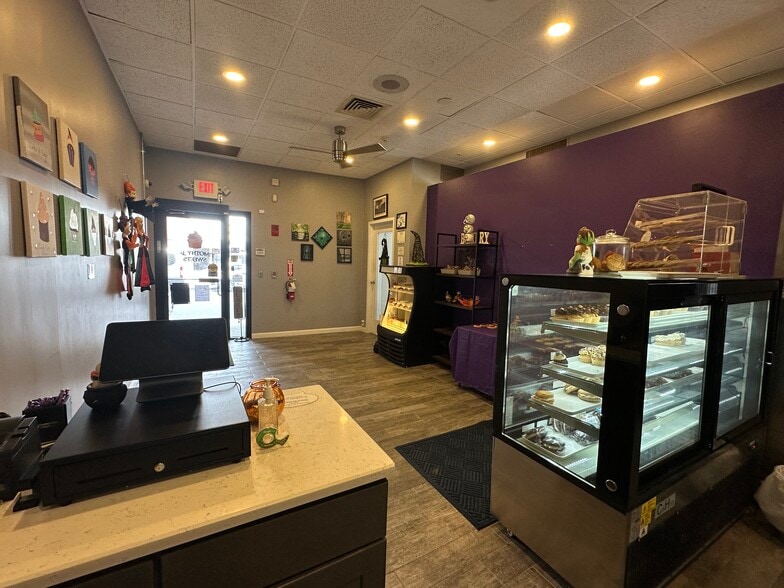 97-103 Elm St, Millbury, MA to rent - Building Photo - Image 2 of 10