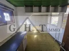 Light Industrial in Montreuil to rent - Interior Photo - Image 2 of 3