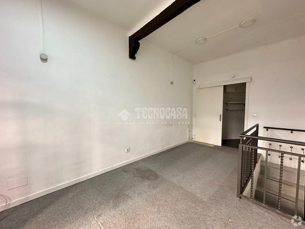 Madrid, MAD 28028 - Unit Puerta DR -  - Interior Photo - Image 1 of 6