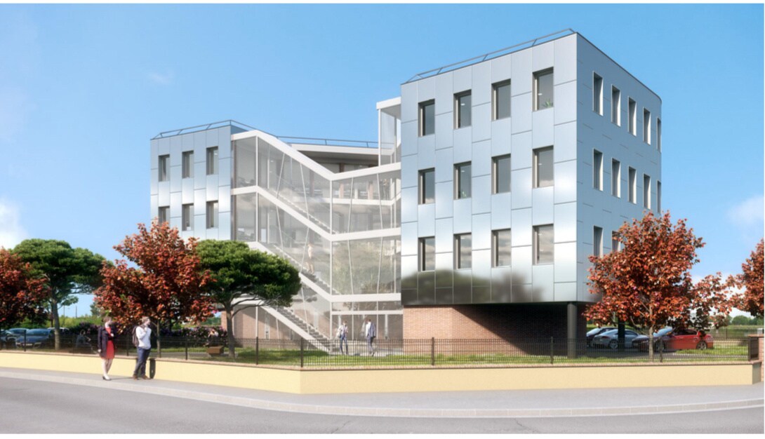 Office in Montauban for sale Building Photo- Image 1 of 8