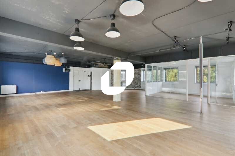 Office in Nanterre to rent - Building Photo - Image 1 of 12