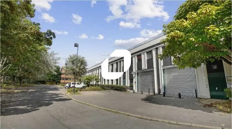 Light Industrial in Verrières-le-Buisson to rent Building Photo- Image 1 of 12