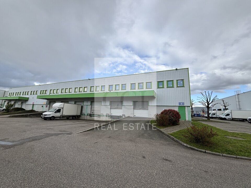 Light Industrial in Genas to rent Building Photo- Image 1 of 20