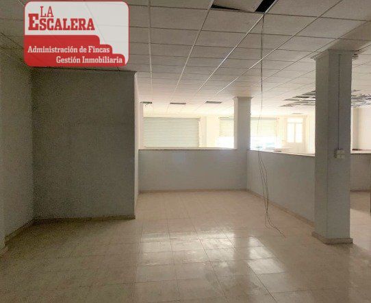 Novelda, ALI 03660 -  -  - Interior Photo - Image 2 of 5