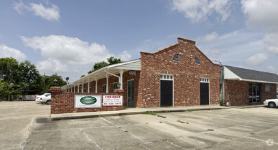 1723 Dallas Dr, Baton Rouge, LA for sale Primary Photo- Image 1 of 1