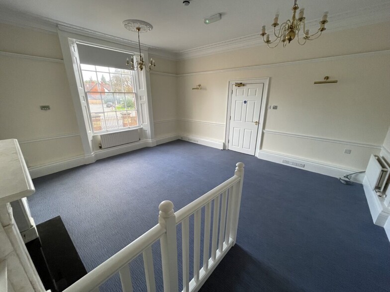 160 Bridge Rd, Maidenhead for sale - Interior Photo - Image 3 of 6