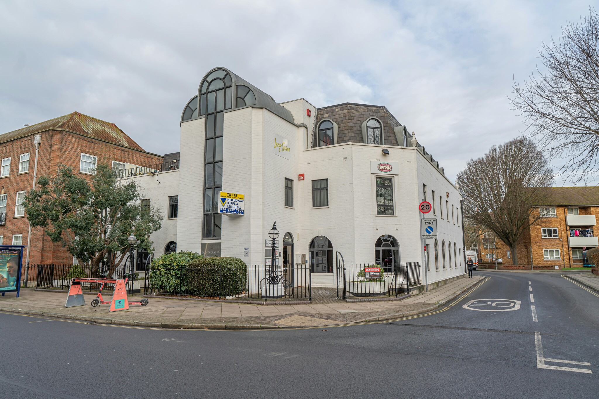 7 Kings Rd, Southsea to rent Building Photo- Image 1 of 22