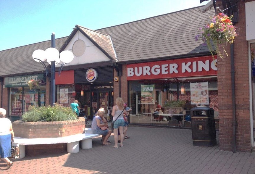 Horse Fair, Wisbech PE13 1AR UK