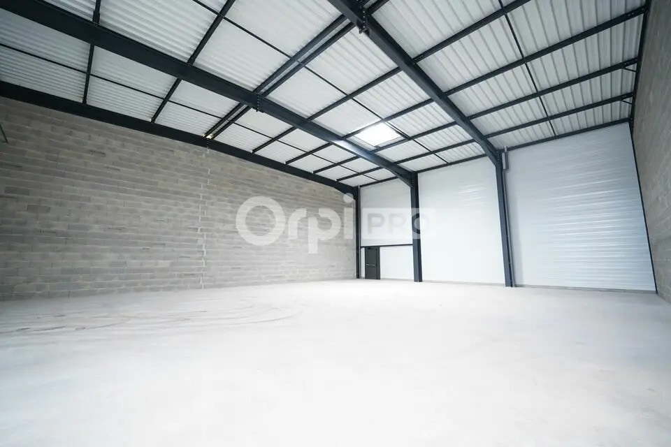 Light Industrial in Saint-Vulbas for sale Interior Photo- Image 1 of 13