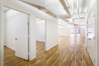 535 Eighth Ave, New York, NY to rent Interior Photo- Image 2 of 4