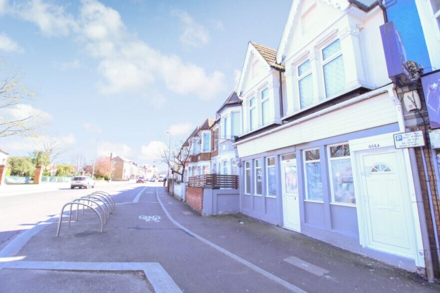 444 Forest Rd, London for sale - Building Photo - Image 1 of 1