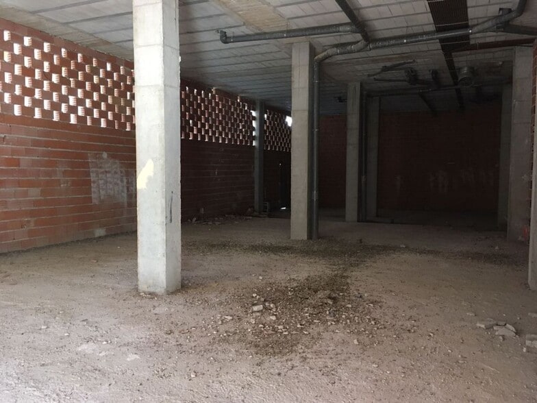 Retail in Molina de Segura, Murcia to rent - Interior Photo - Image 3 of 3
