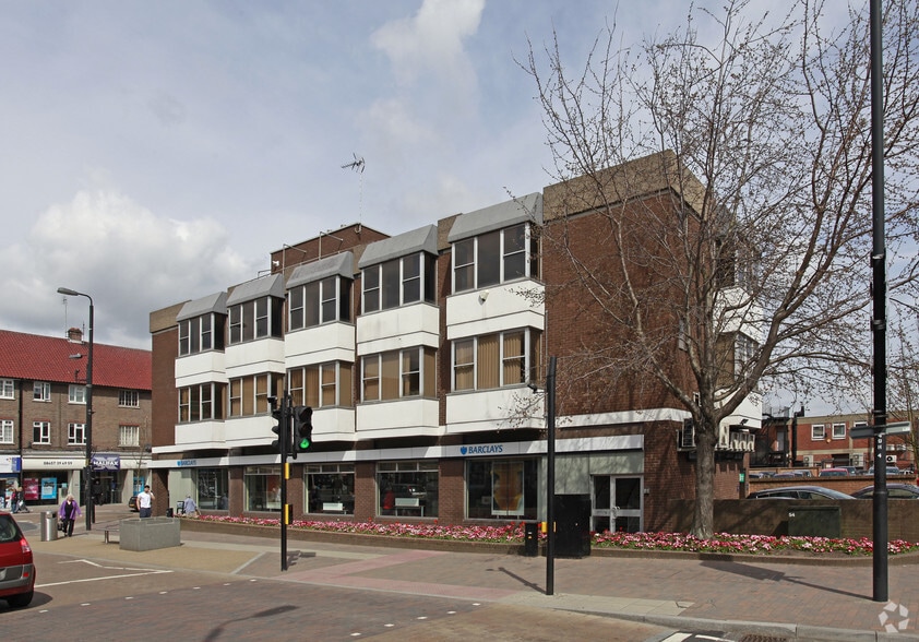 229-231 High St, Orpington to rent - Building Photo - Image 3 of 5