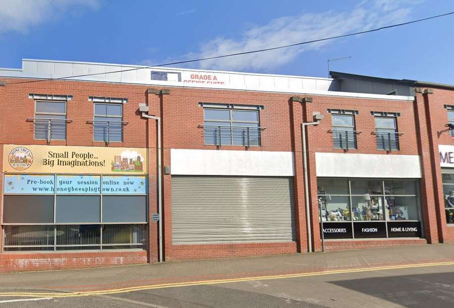 Thomas St, Ballymena to rent Building Photo- Image 1 of 2