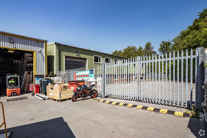 Tower Ct, Congleton to rent - Building Photo - Image 2 of 2