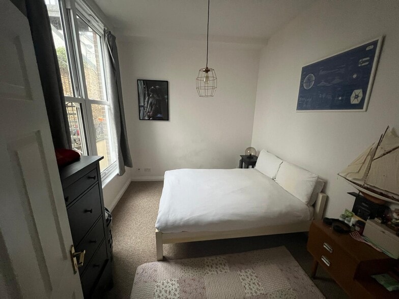 38 Queens Rd, Brighton for sale - Building Photo - Image 2 of 6