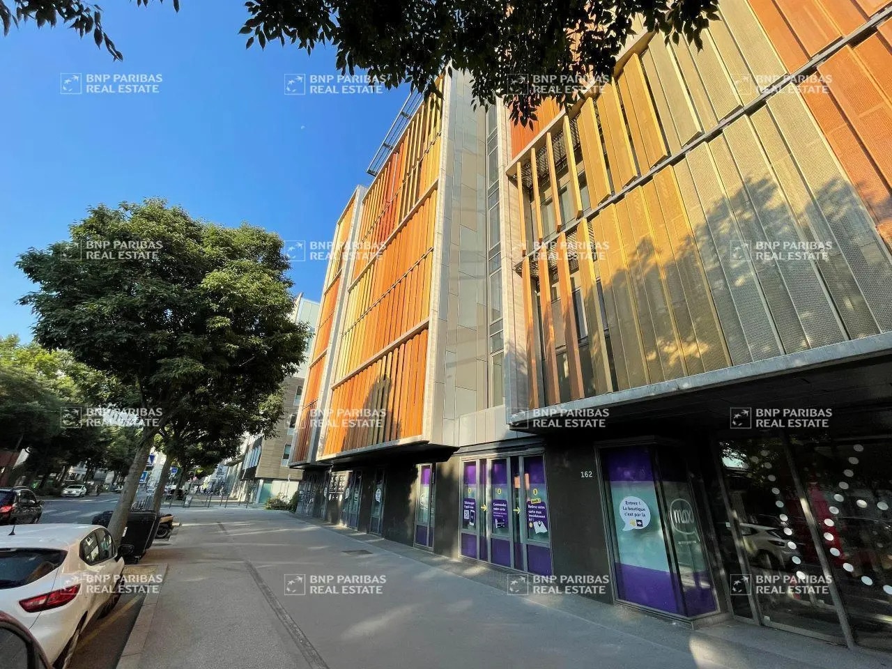 Office in Lyon to rent Building Photo- Image 1 of 14