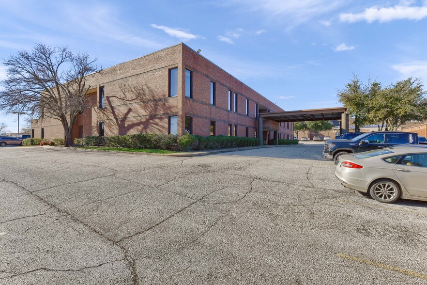 425 N Highland Ave, Sherman, TX for sale - Building Photo - Image 3 of 10