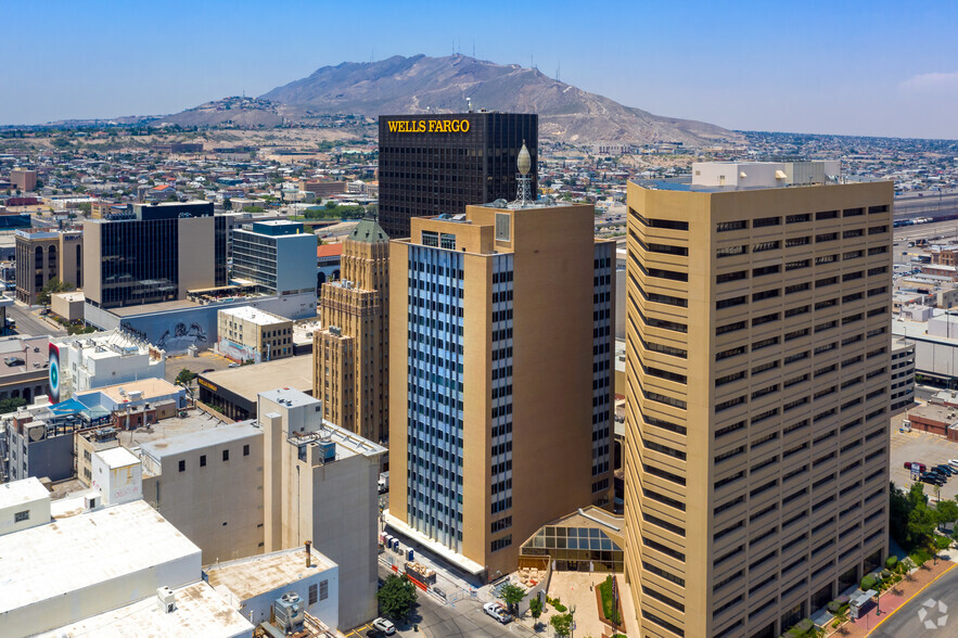 304 Texas Ave, El Paso, TX for rent - Aerial - Image 2 of 10