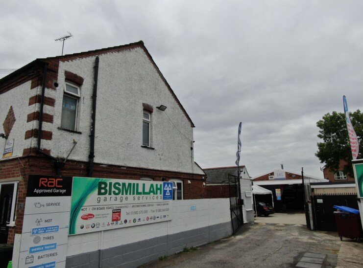 2A Tudor Rd, Luton for sale Primary Photo- Image 1 of 1