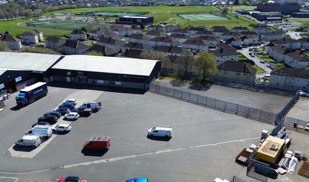 21 Watt St, Airdrie to rent - Building Photo - Image 2 of 8