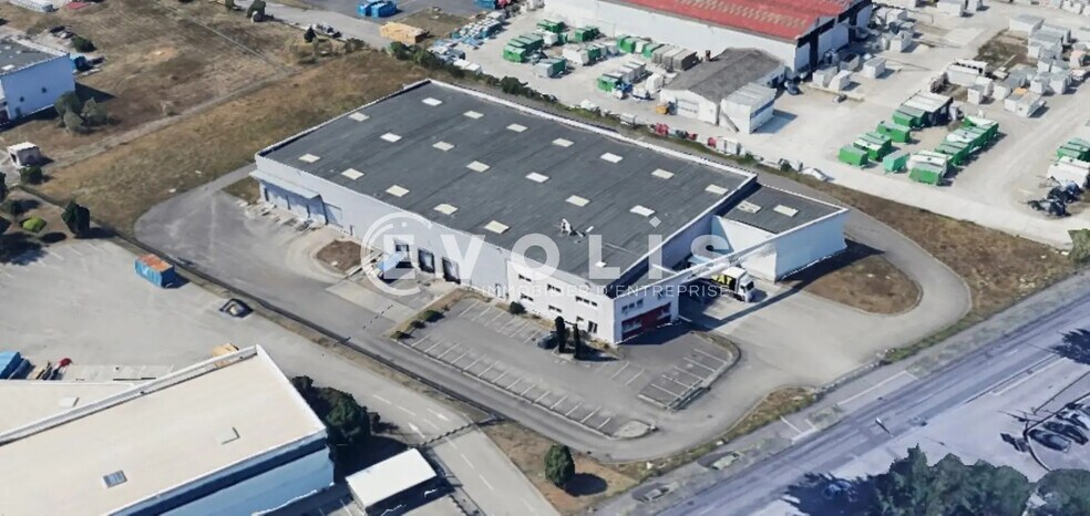 Light Industrial in Meyzieu to rent - Aerial - Image 2 of 8