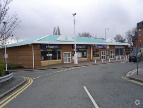 Island Green Shopping Centre, Wrexham for rent Primary Photo- Image 1 of 3