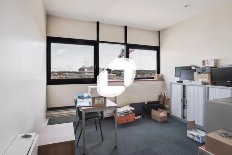 Office in Meaux for sale - Interior Photo - Image 3 of 13