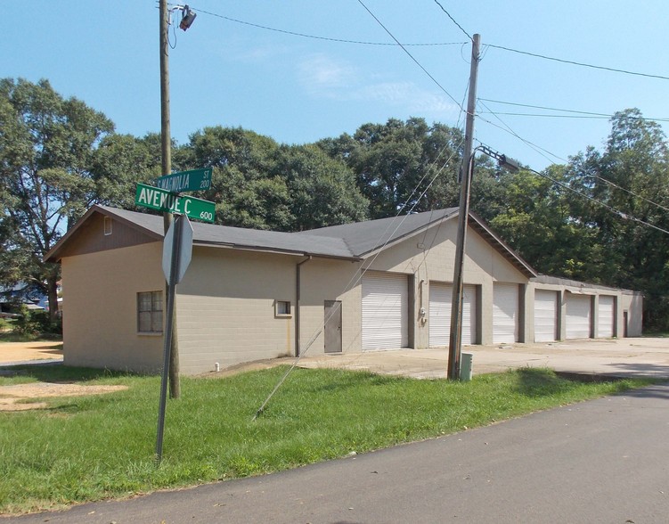 601 Avenue C, Mccomb, MS for sale - Building Photo - Image 1 of 1