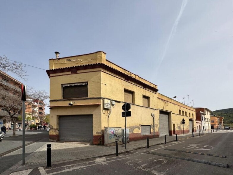 Industrial in Montcada i Reixac, Barcelona for sale - Building Photo - Image 1 of 11