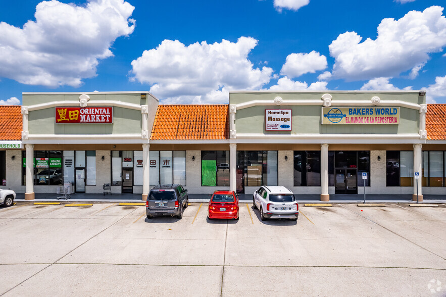 9421 S Orange Blossom Trl, Orlando, FL for rent - Building Photo - Image 3 of 12