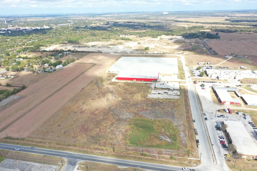 Reed Drive & Highway 20, Lockhart, TX for sale - Building Photo - Image 2 of 2