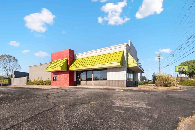 More details for 1429 US Highway 421, Wilkesboro, NC - Retail to Rent