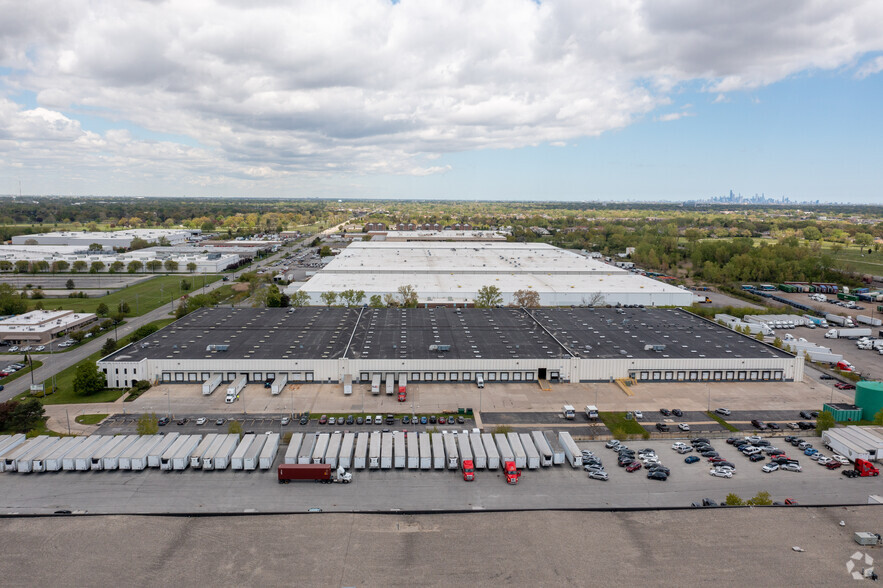 11939 S Central Ave, Alsip, IL for rent - Aerial - Image 2 of 16