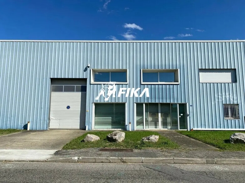 Light Industrial in Saint-Alban to rent - Building Photo - Image 1 of 6