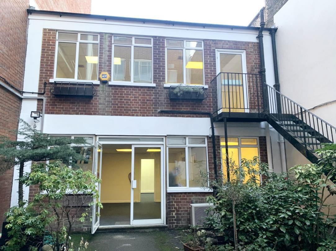 69-71 Newington Causeway, London to rent Building Photo- Image 1 of 3