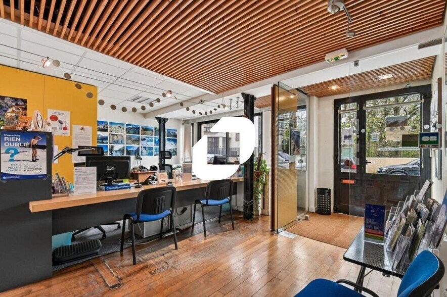 Office in Paris for sale - Building Photo - Image 2 of 14