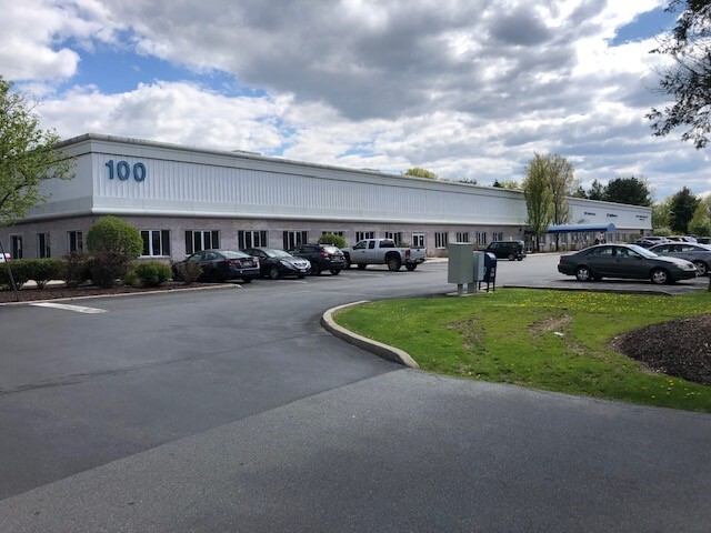 100 Crystal Run Rd, Middletown, NY for sale - Building Photo - Image 1 of 1