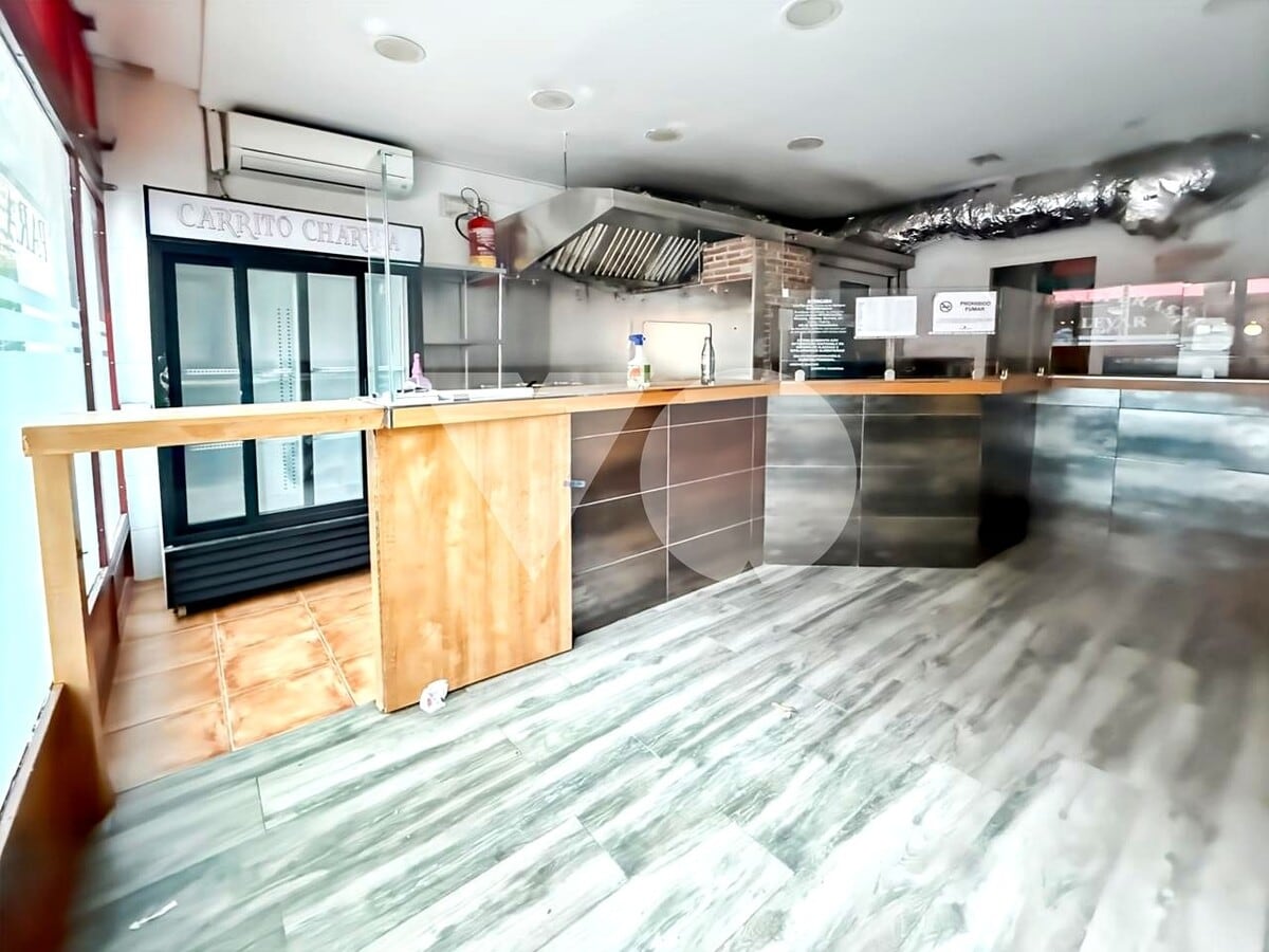 Madrid, MAD 28027 - Unit 11 -  - Interior Photo - Image 1 of 9