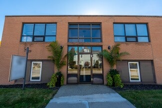 More details for 219 Lochiel St, Sarnia, ON - Retail for Sale